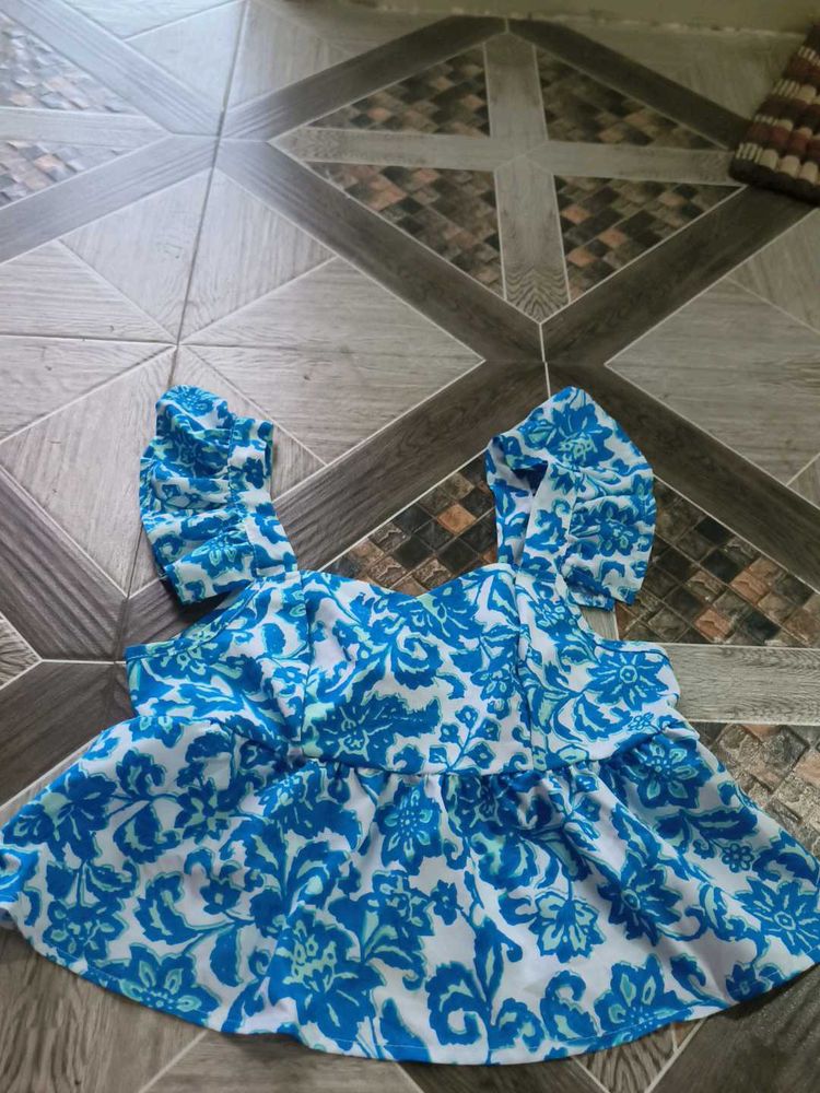 Cute Blue &amp; White Top