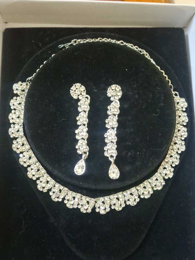 Rhinestone Necklace &amp; Earring Set