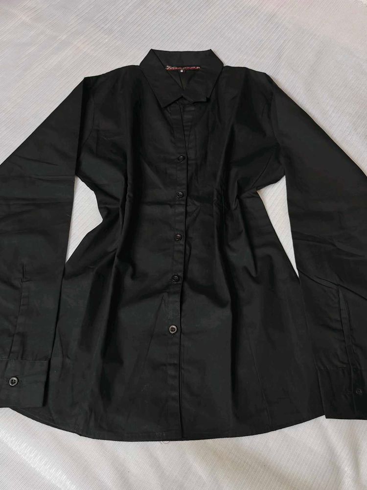 🆕 Black Shirt
