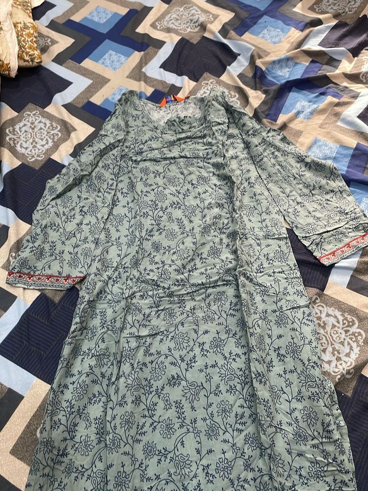 A Beautifull Rangriti Cotton Kurta