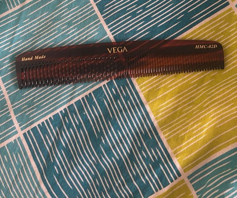 Vega Handmade Comb