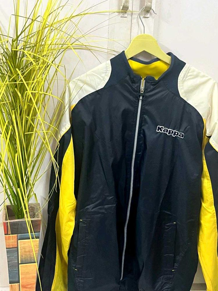 I selling kappa jacket it is very comfortable to w