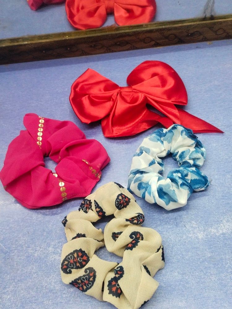 3 Crunches In Hair Bow