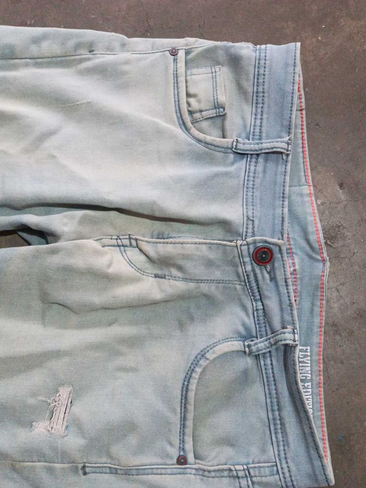I am offering a very well made perfect jeans ver