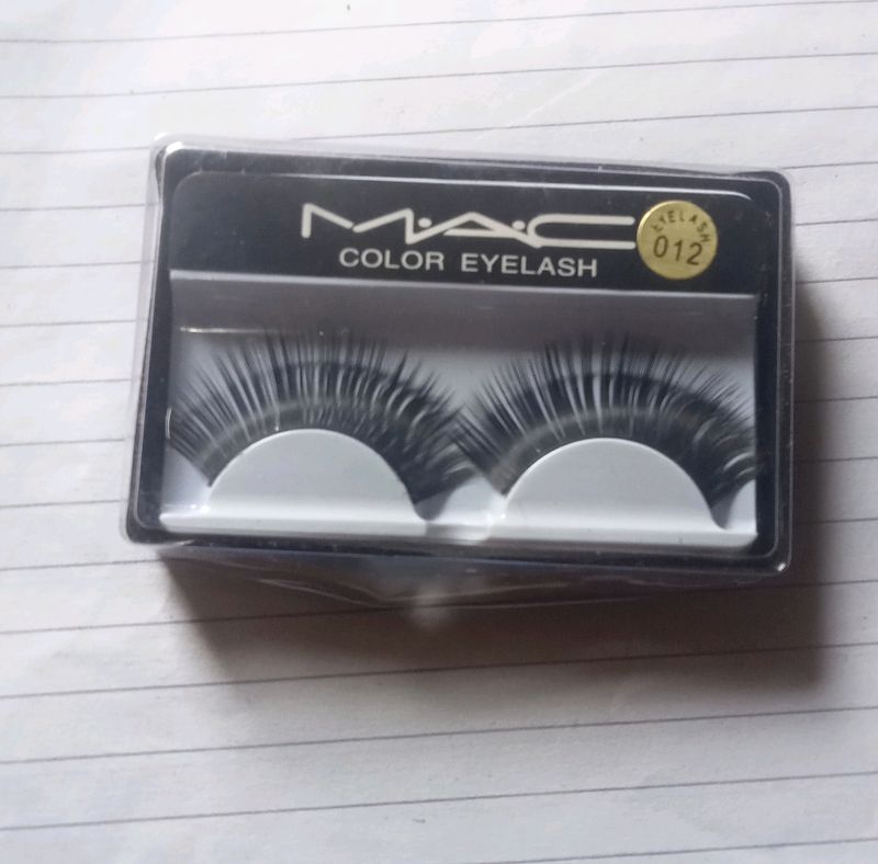 MAC Color Eyelashes