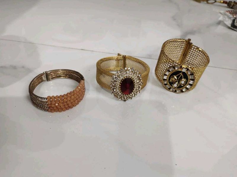 Bangles &amp; Bracelets Set