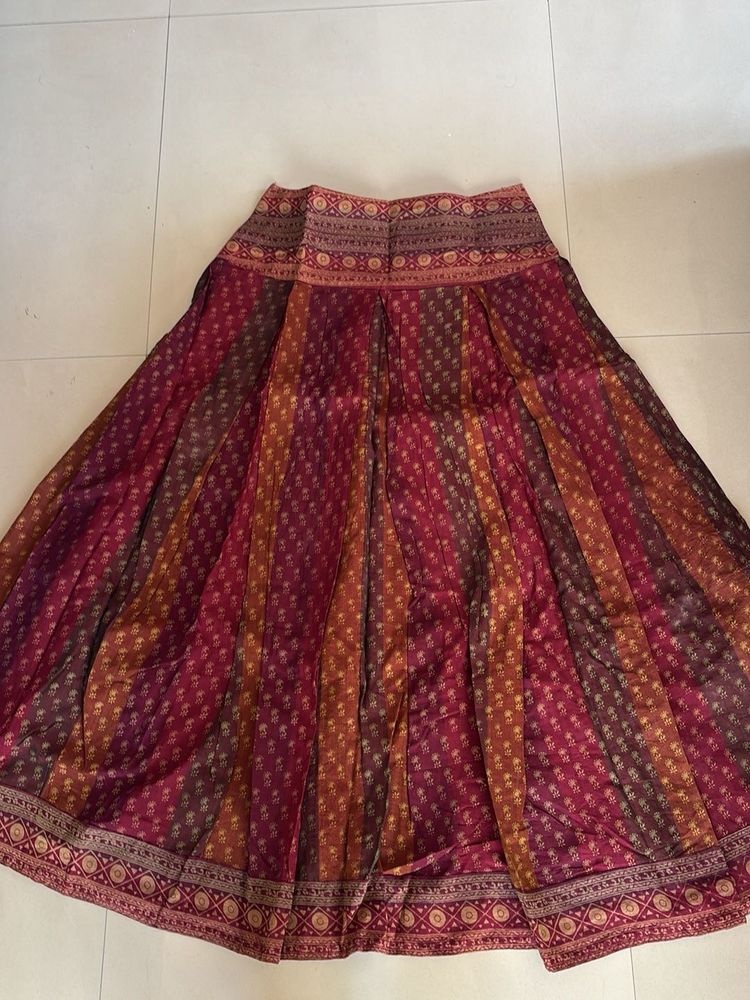 Box Pleats Vintage Patterned Maxi Skirt