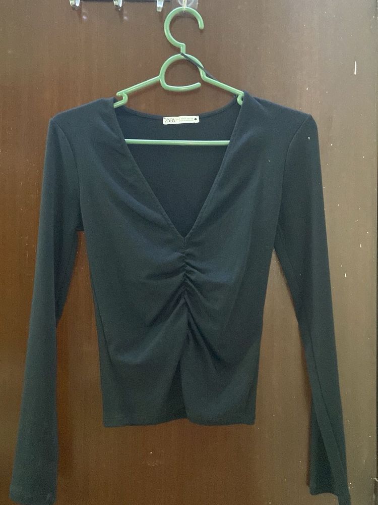 Zara Black Ruched Long Sleeve Top