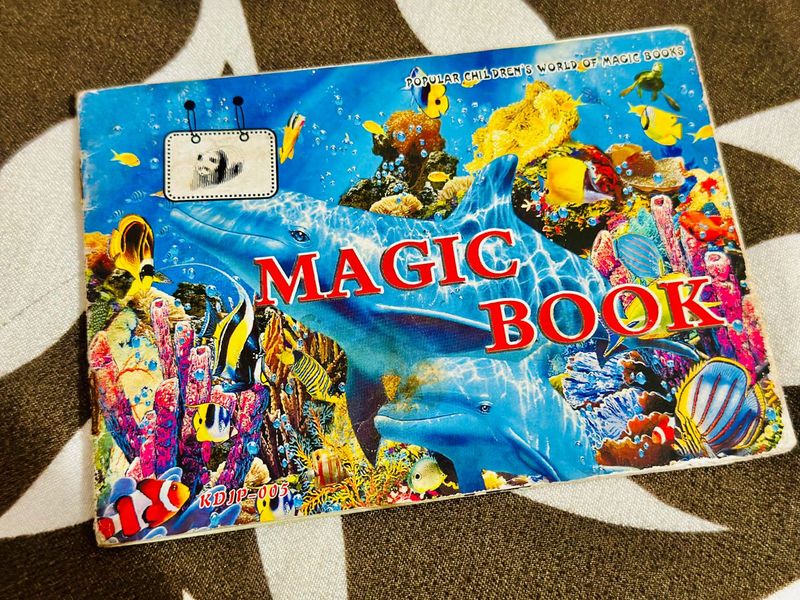 Magic Book(7 Magical Pictures)
