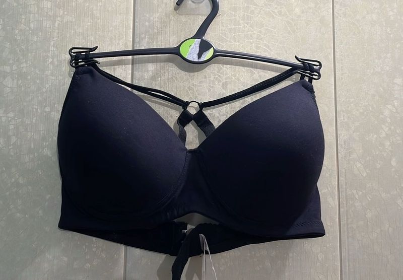 Black T-Shirt Bra