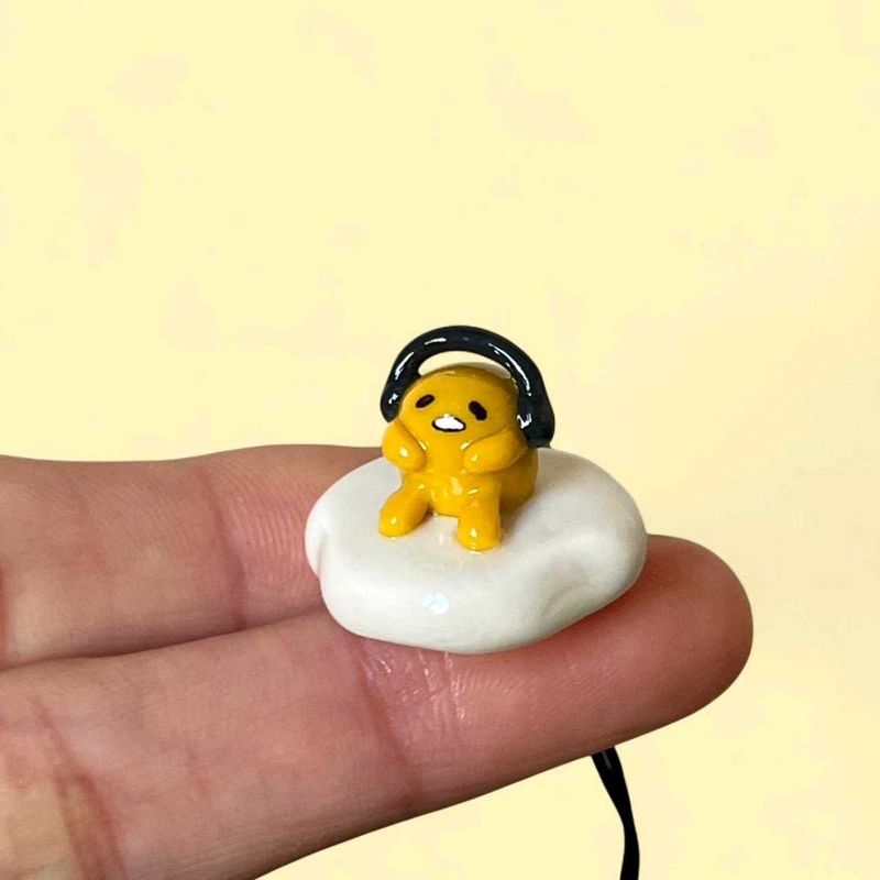 Gudetama Keychains💛 (Any 1 Pc)