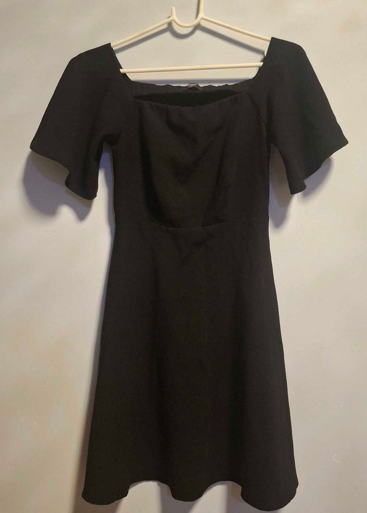 Max Chic Black Mini Dress