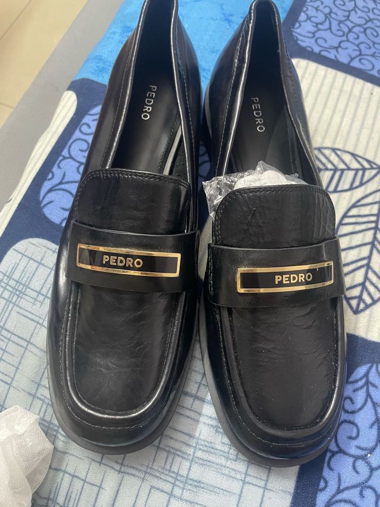 Pedro Black Leather Loafers