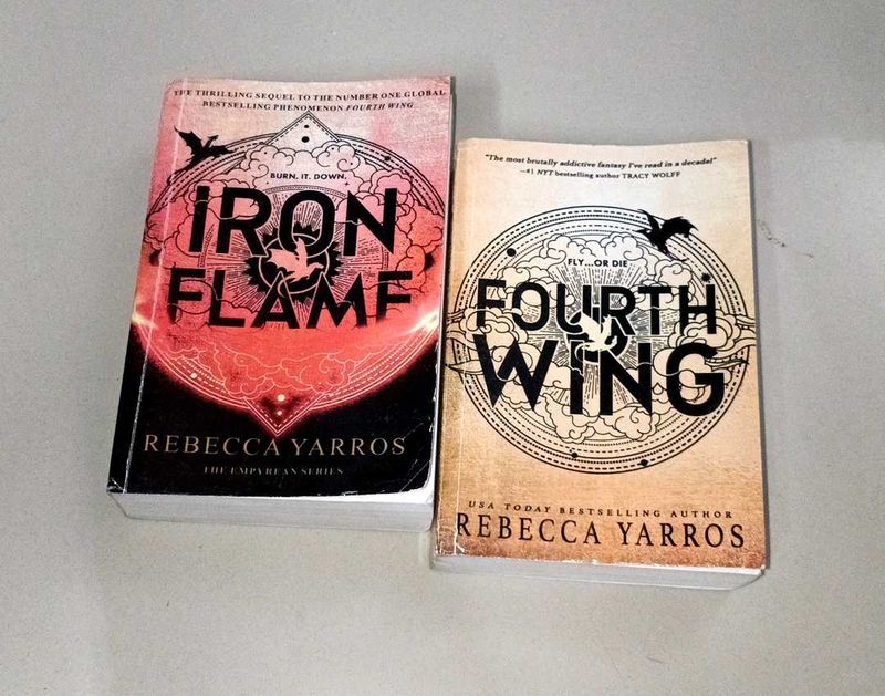 Fourth Wing &amp; Iron Flame Set