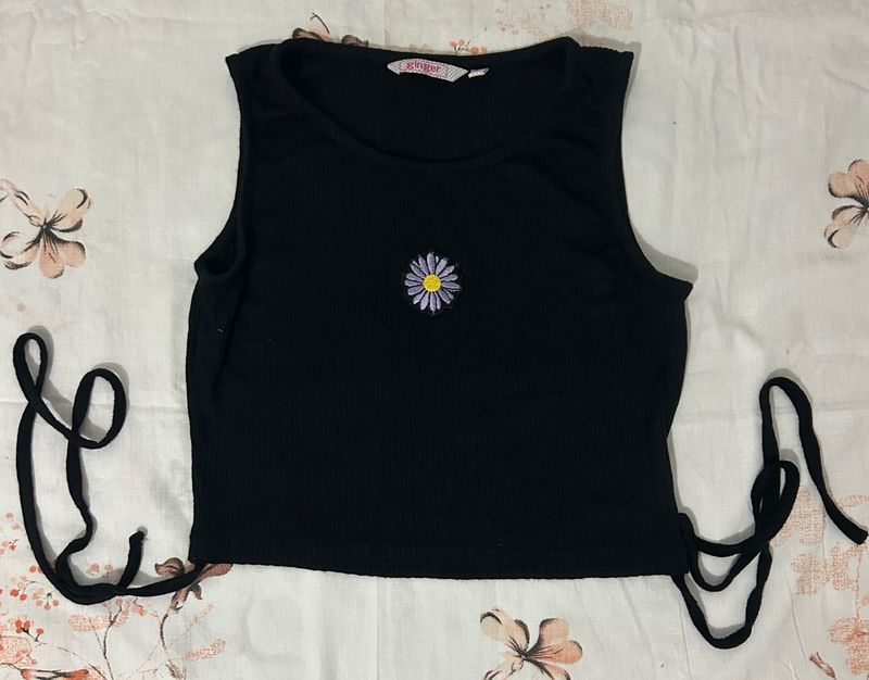 Cute Black Daisy Crop Top