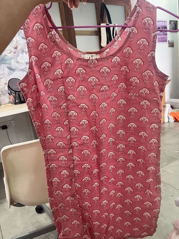 Stylish Sleeveless Top