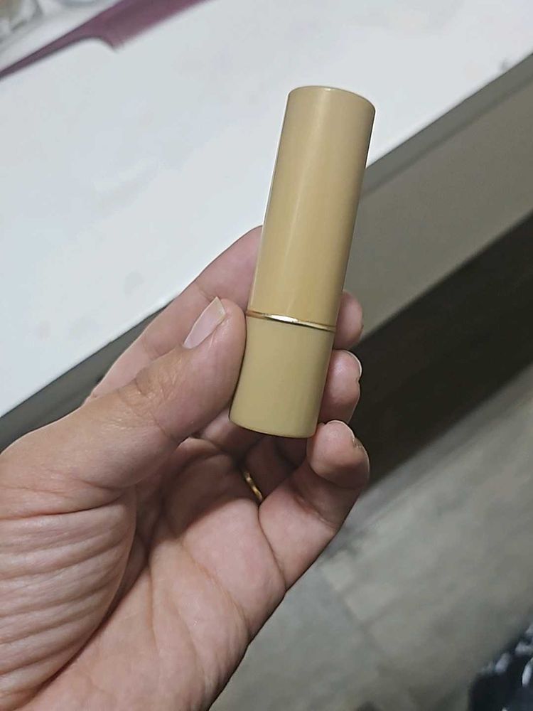 Estee Lauder Lipstick