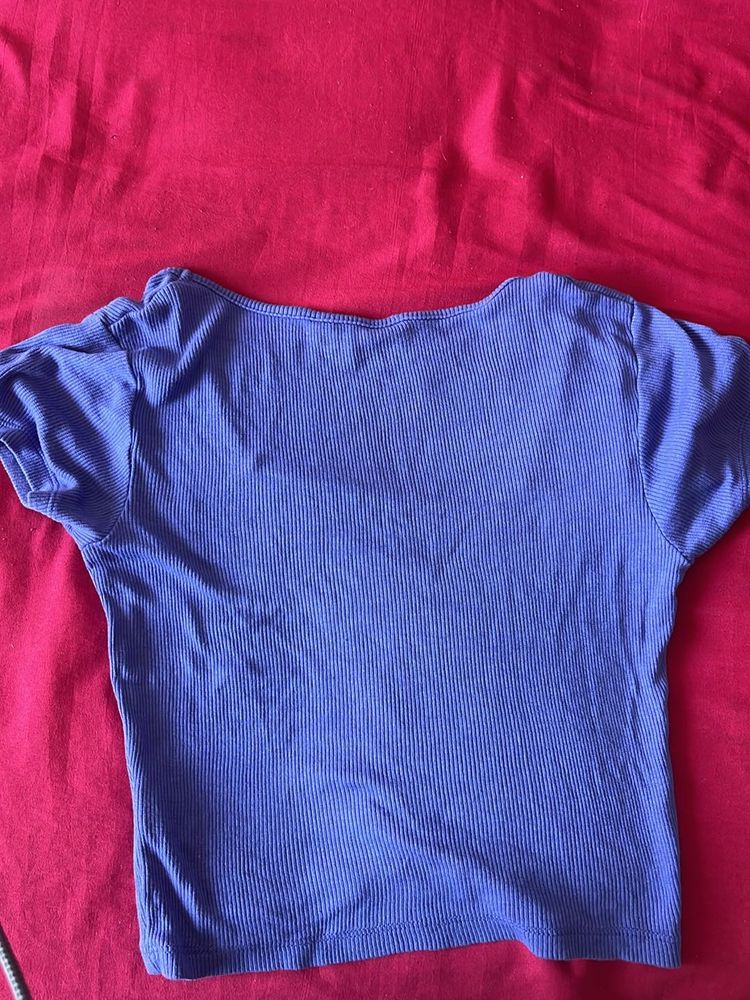 causal wear crop top , comfortable yet good