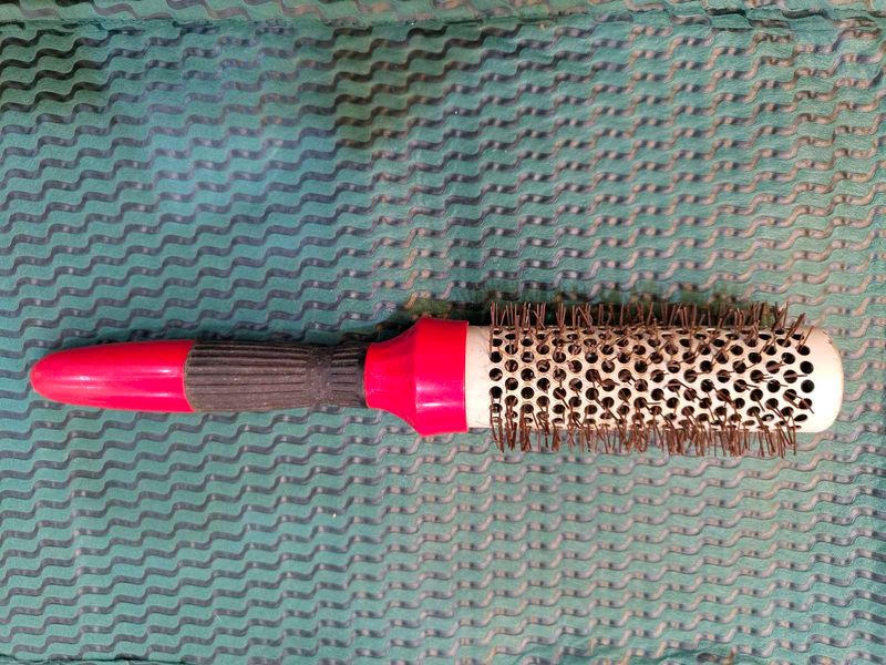 Curling Comb With Metal Spikes