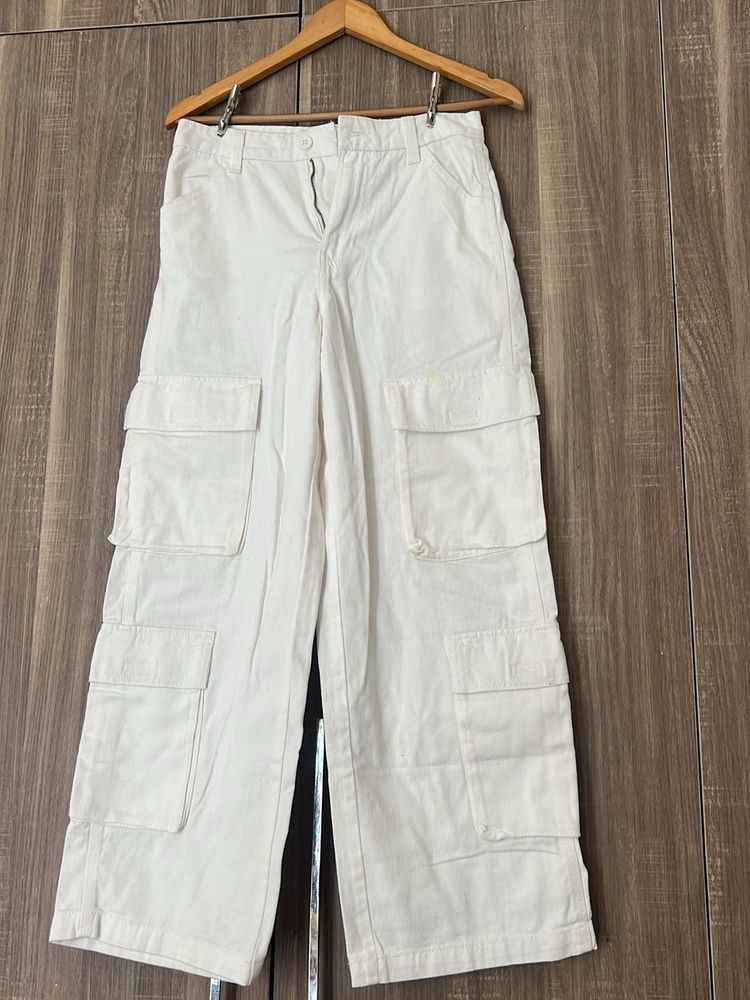 H&amp;M White Cargo Pants