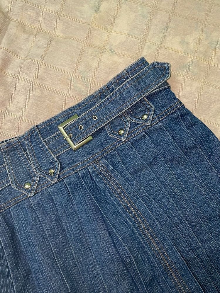 Denim Fleeted Midi Skirt| Adjustable belt| Size S