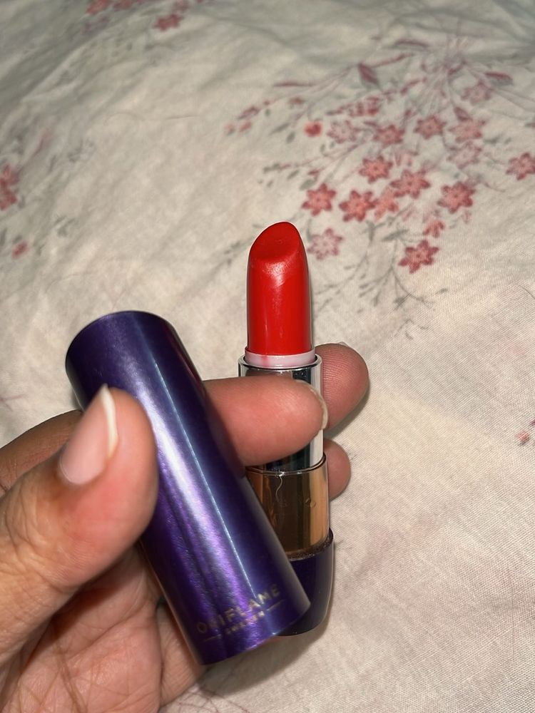 Oriflame Lipstick - Red