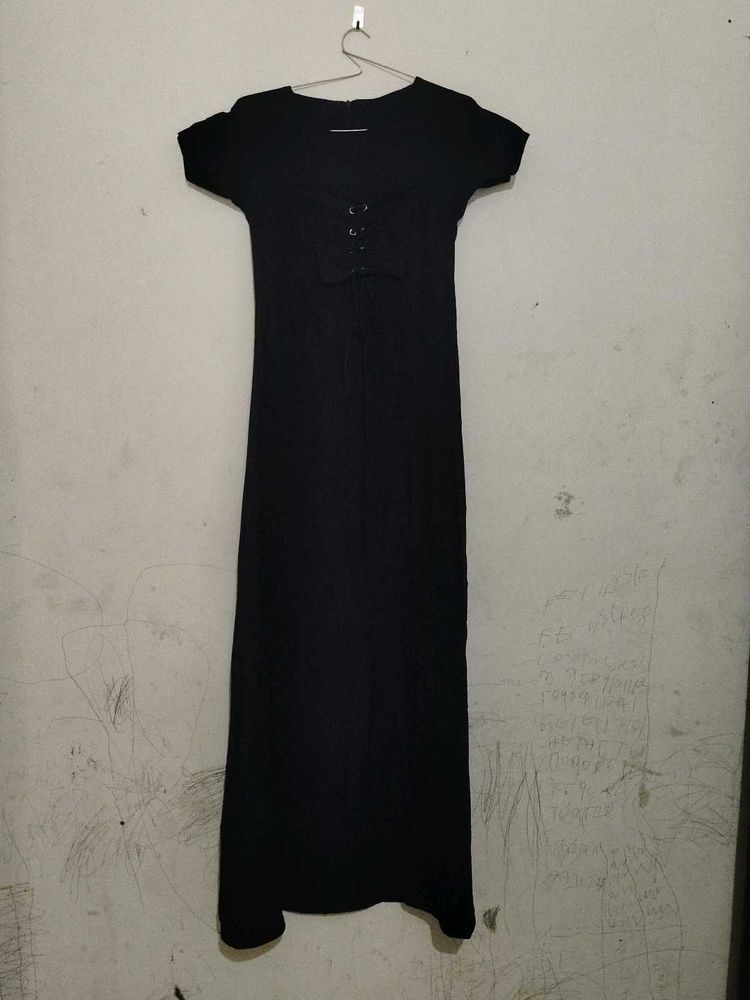 Elegant Black Stretchable Maxi Dress With Belt