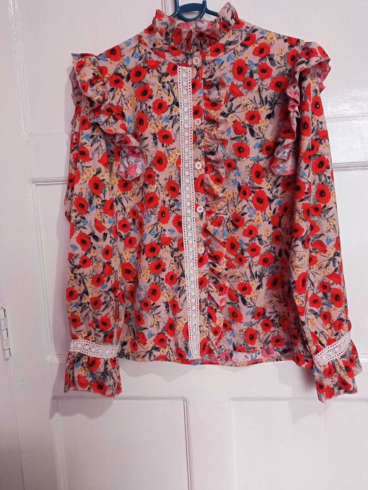 Women Floral Tops And Tunics