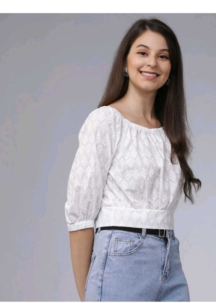 Off shoulder White Crop Top