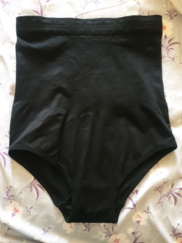 New Blush Intimates Tummytucker Size S Bodyshaper.