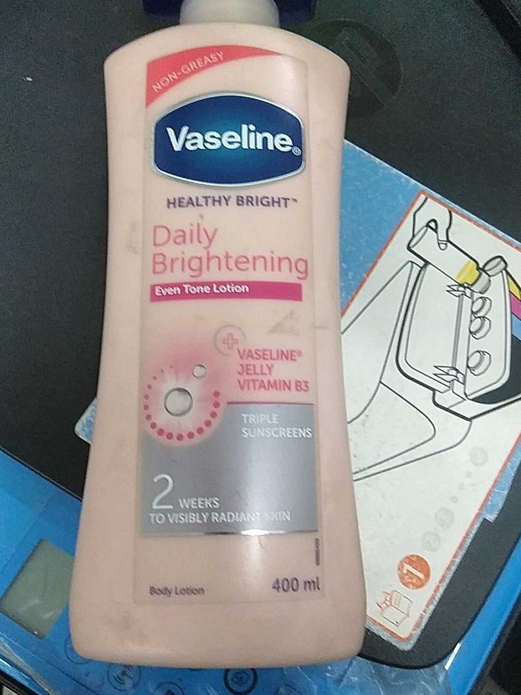 Vaseline Daily Brightening Lotion