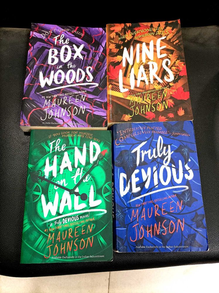 Maureen Johnson Book Bundle
