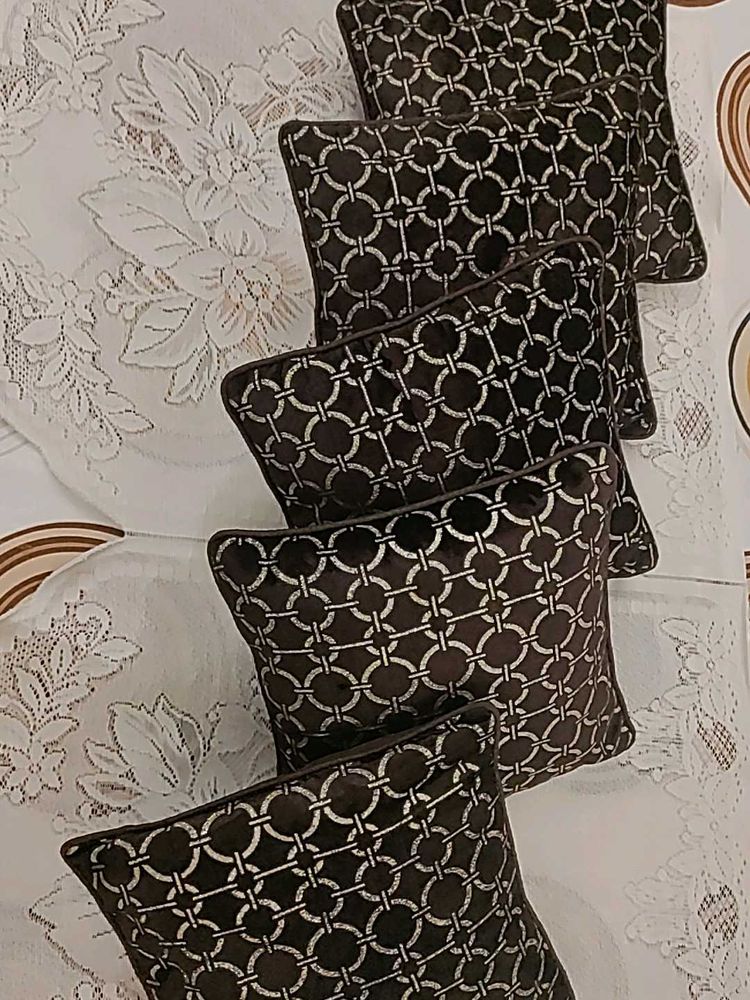 Cushions With Cover