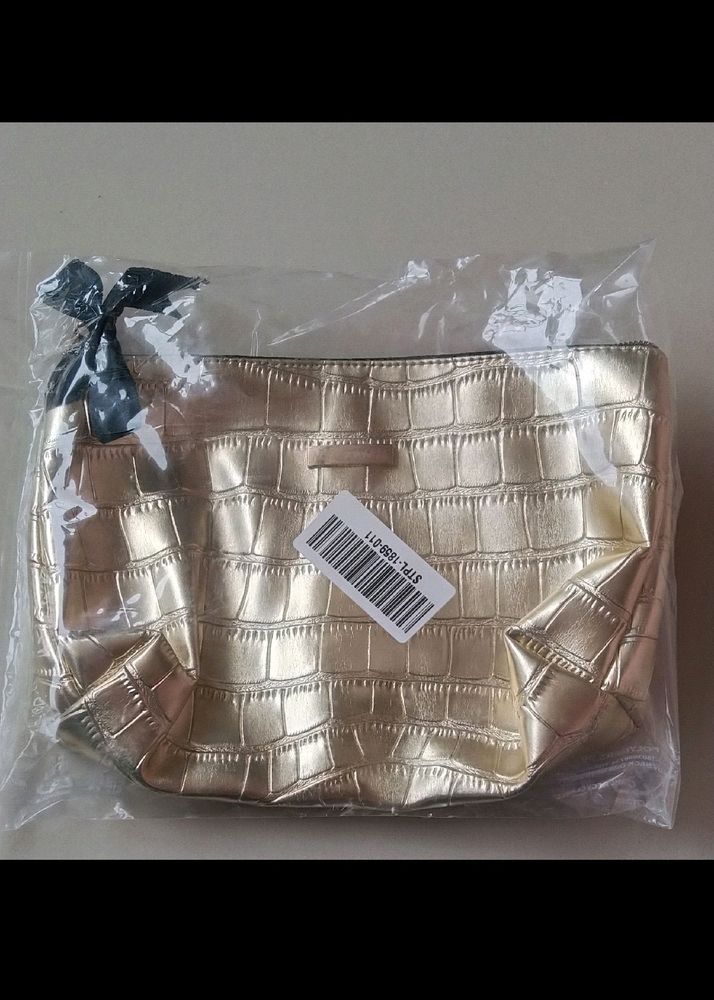 My Glamm Golden Croch Pouch