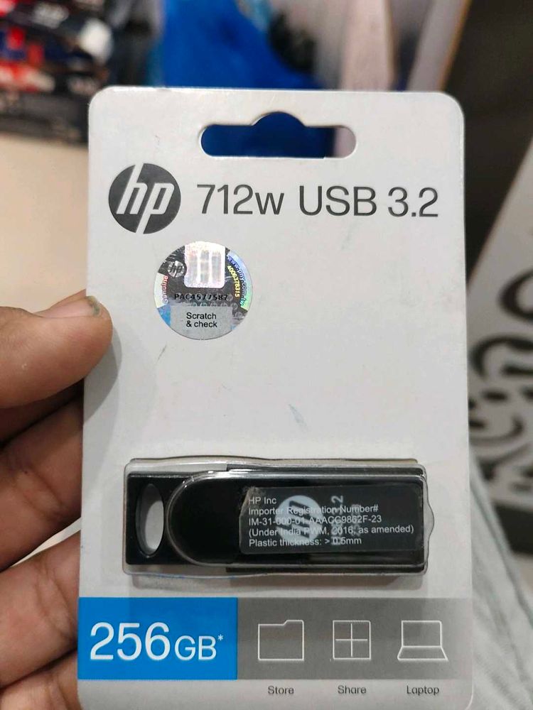 HP 712w 256GB USB 3.2 Flash Drive