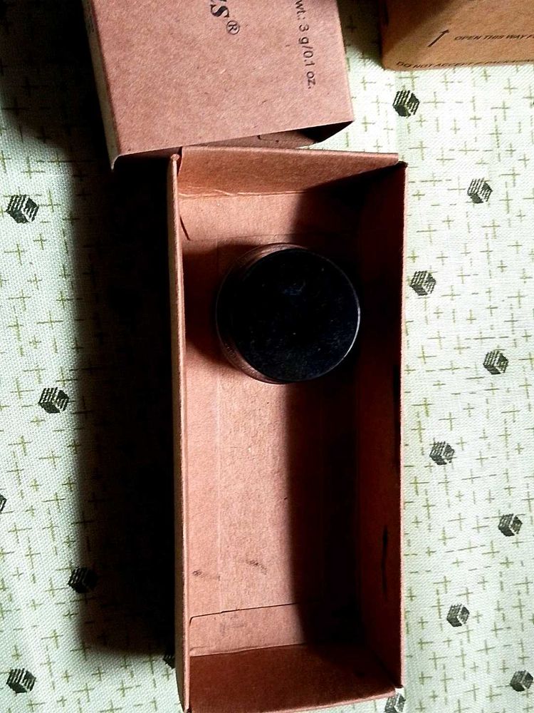 Cosmetic Jar in Box