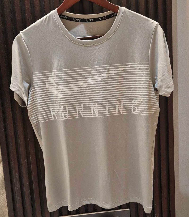 Nike Running Tshirt Women 36,38