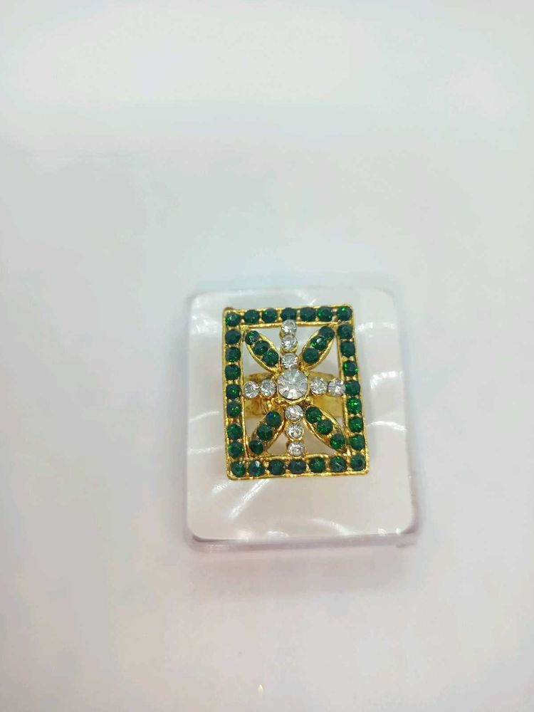 Brand New Adjustable Big Ring With FREE POD BAGS