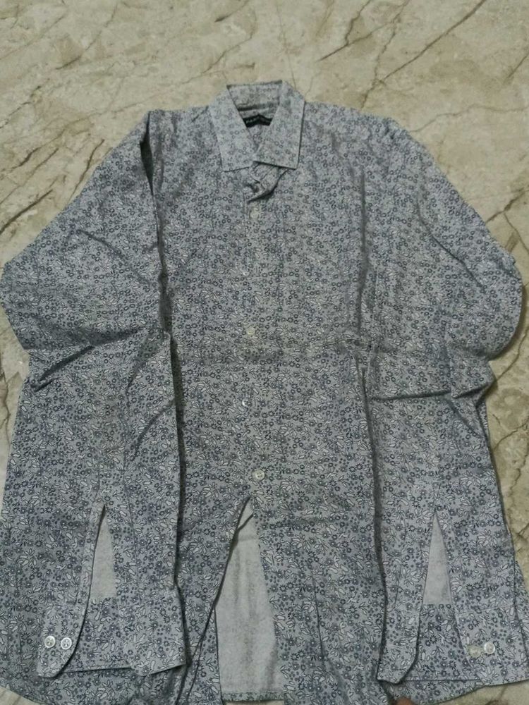2 Men&#39;s Patterned Button-Down Shirt