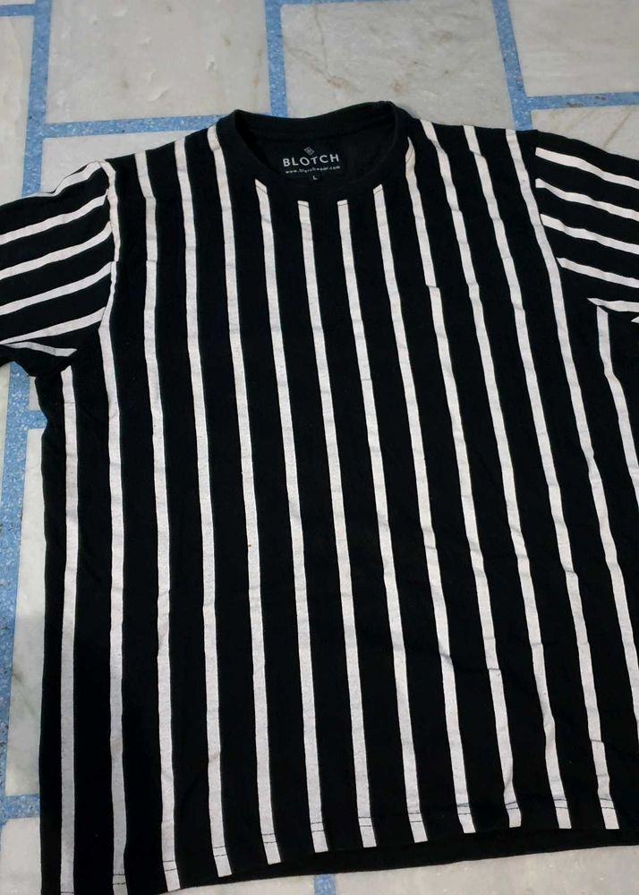 Blotch Striped T-Shirt - Classic Style