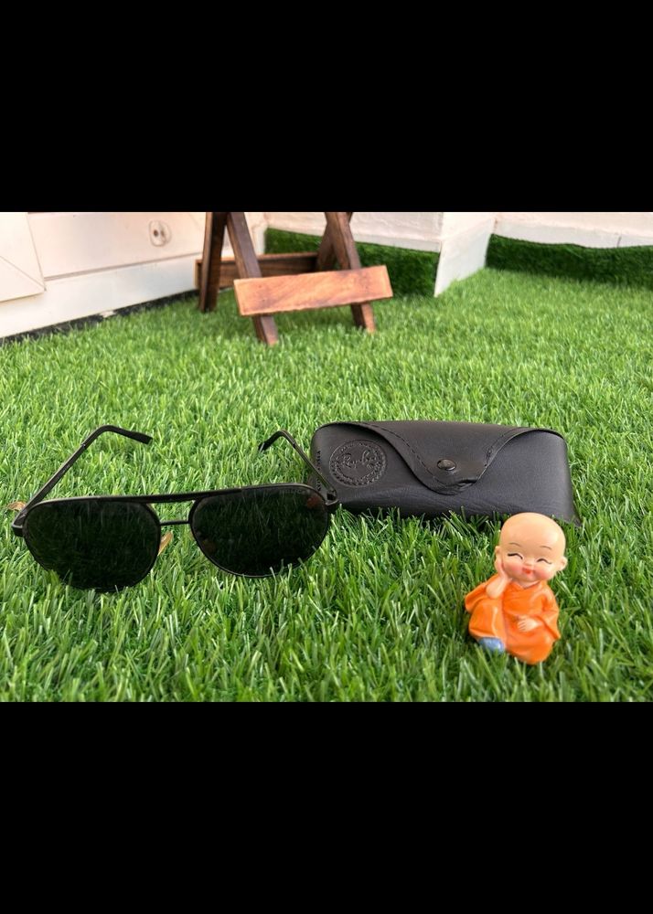 Original Ray-ban sunglasses  For Sale