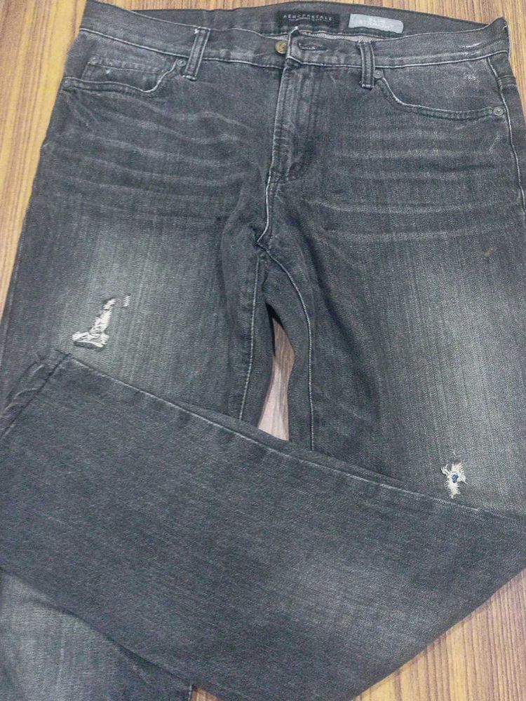 Men&#39;s Tredy Tore Jeans At The Lowest Prize.