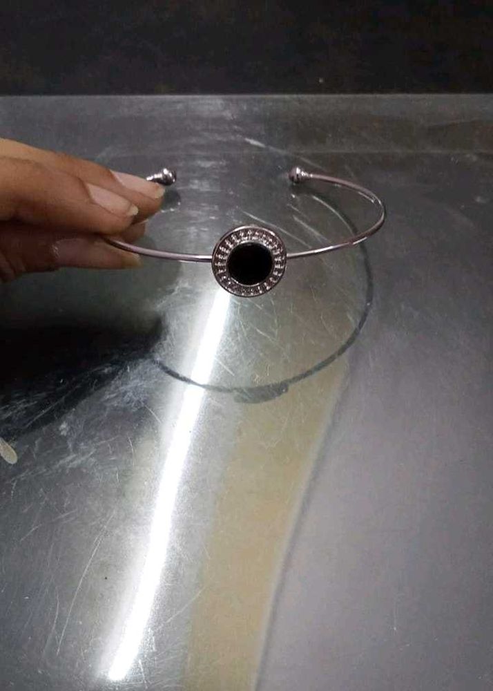 Stylish Bangle Bracelet
