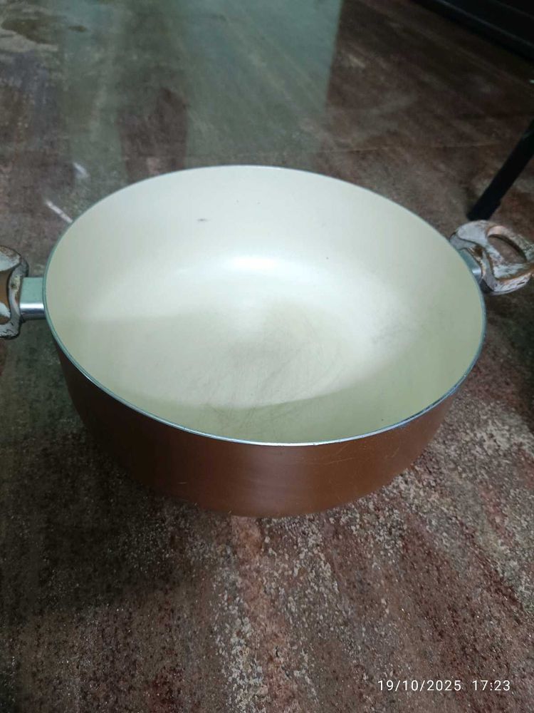 7litre non stick kadai Cooking Utensil