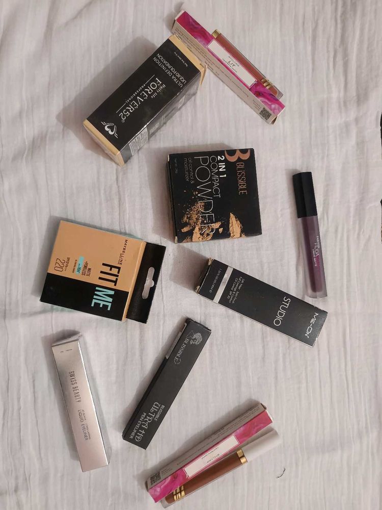 Combo Branded Make Up Kit