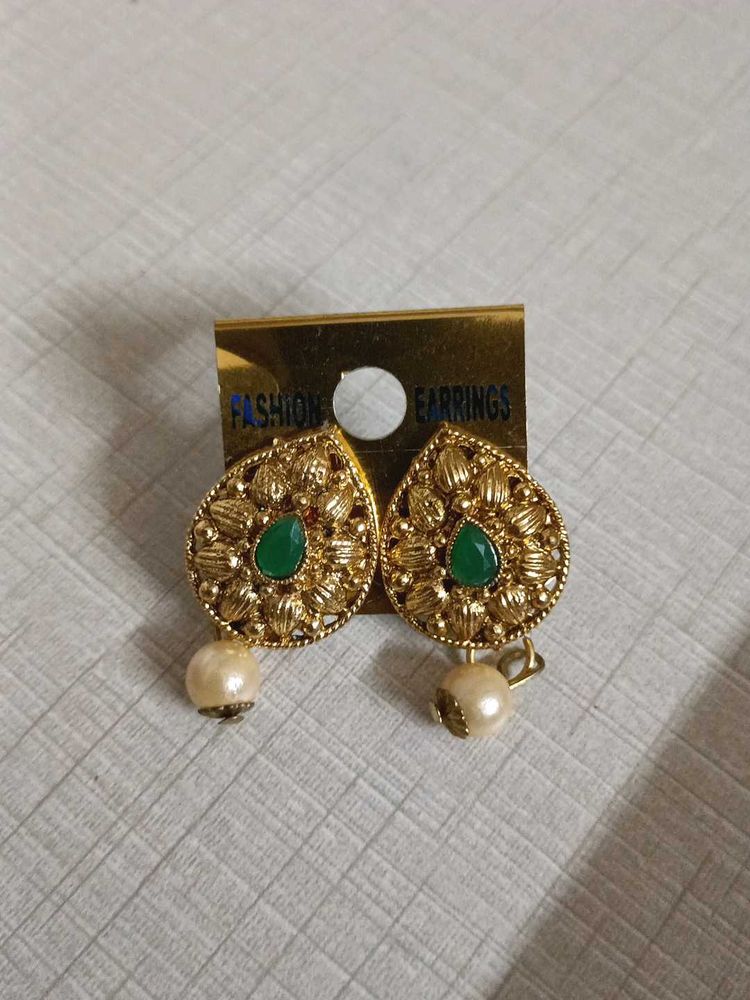 Traditional Pearl Drop Earrings