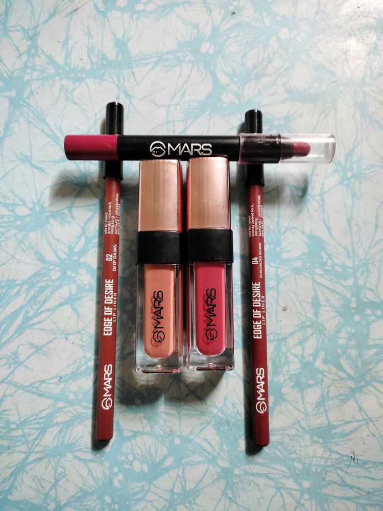 Mars Lipstick &amp; Lip Liner Combo!