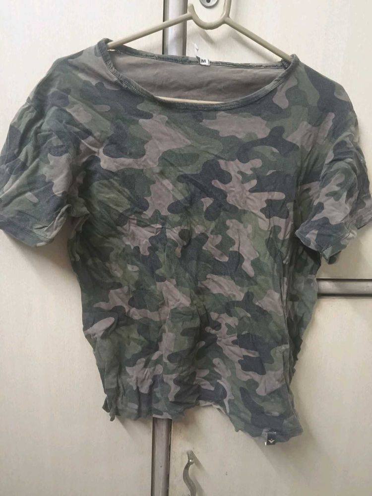 Camouflage Print T-shirt