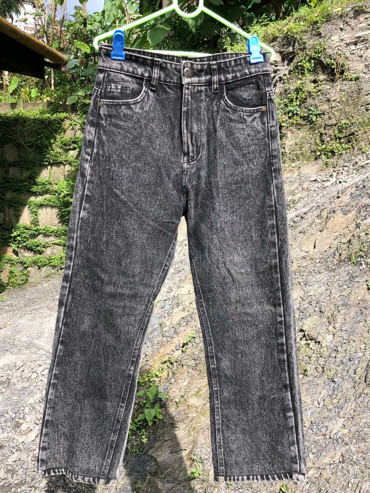 Mom Baggy Denim Jeans( Waist-26)
