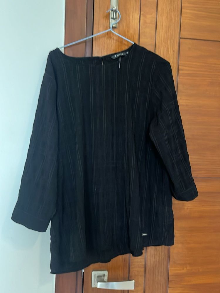 Elegant Black Tunic Top
